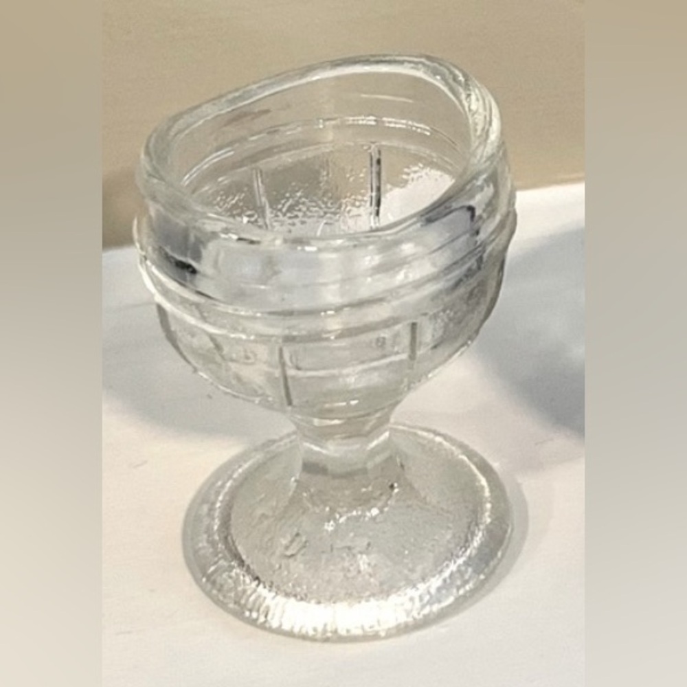 Vintage Eye Wash Cups Set of Two Clear and Light Pink - Picture 3 of 13